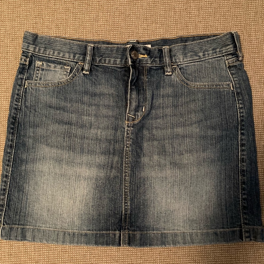 Old navy size 10 jean skirt